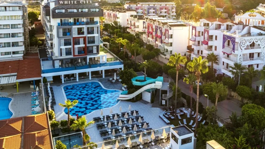 White City Beach Hotel