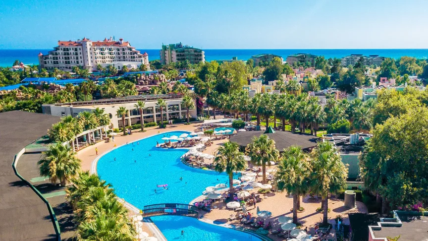 VONRESORT GOLDEN BEACH Почивка в Анталия с чартър от Варна