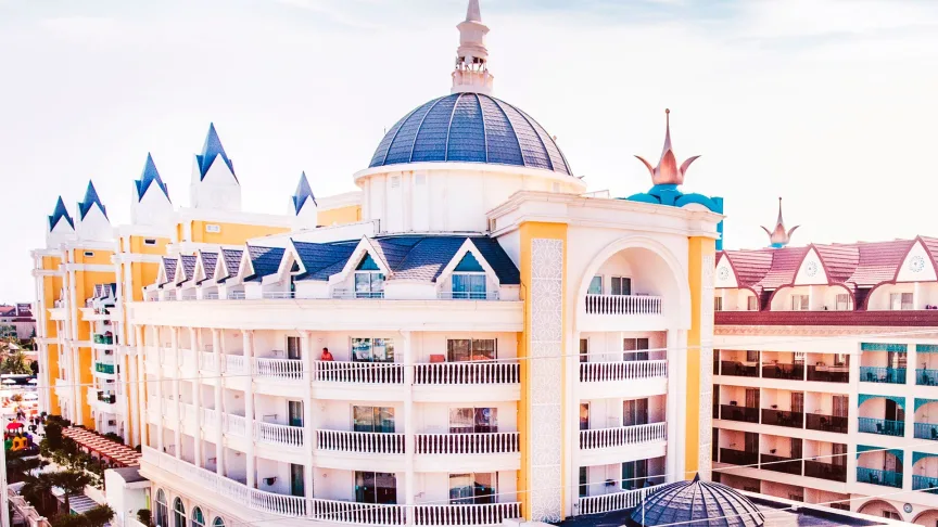 Dream World Resort