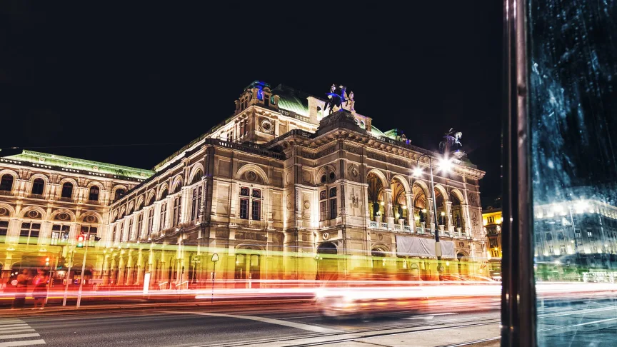 Prize by Radisson Vienna City – ДУНАВСКА КОЛЕДНА МАГИЯ – Виена и Братислава Предколедни базари с 3 нощувки и чартърен полет от Варна