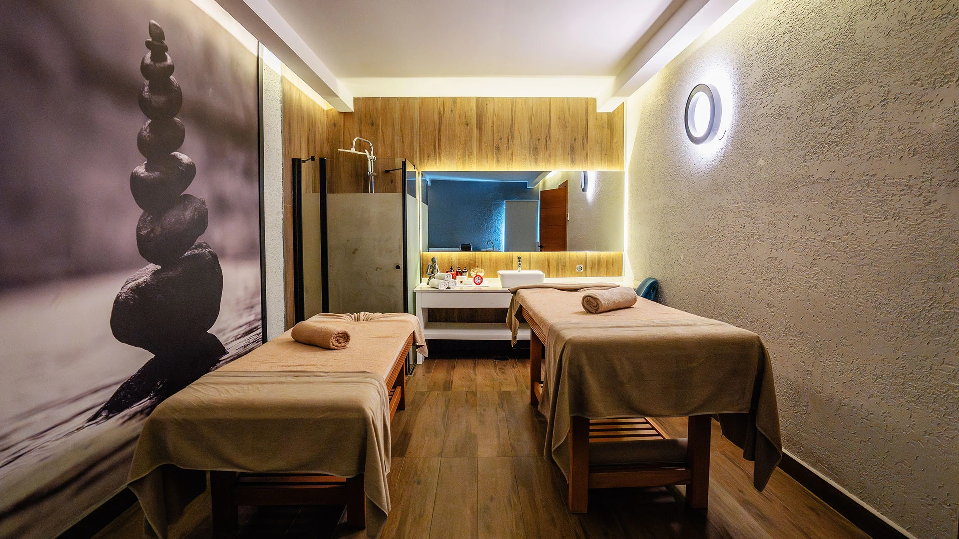 Club Marco Polo – 22