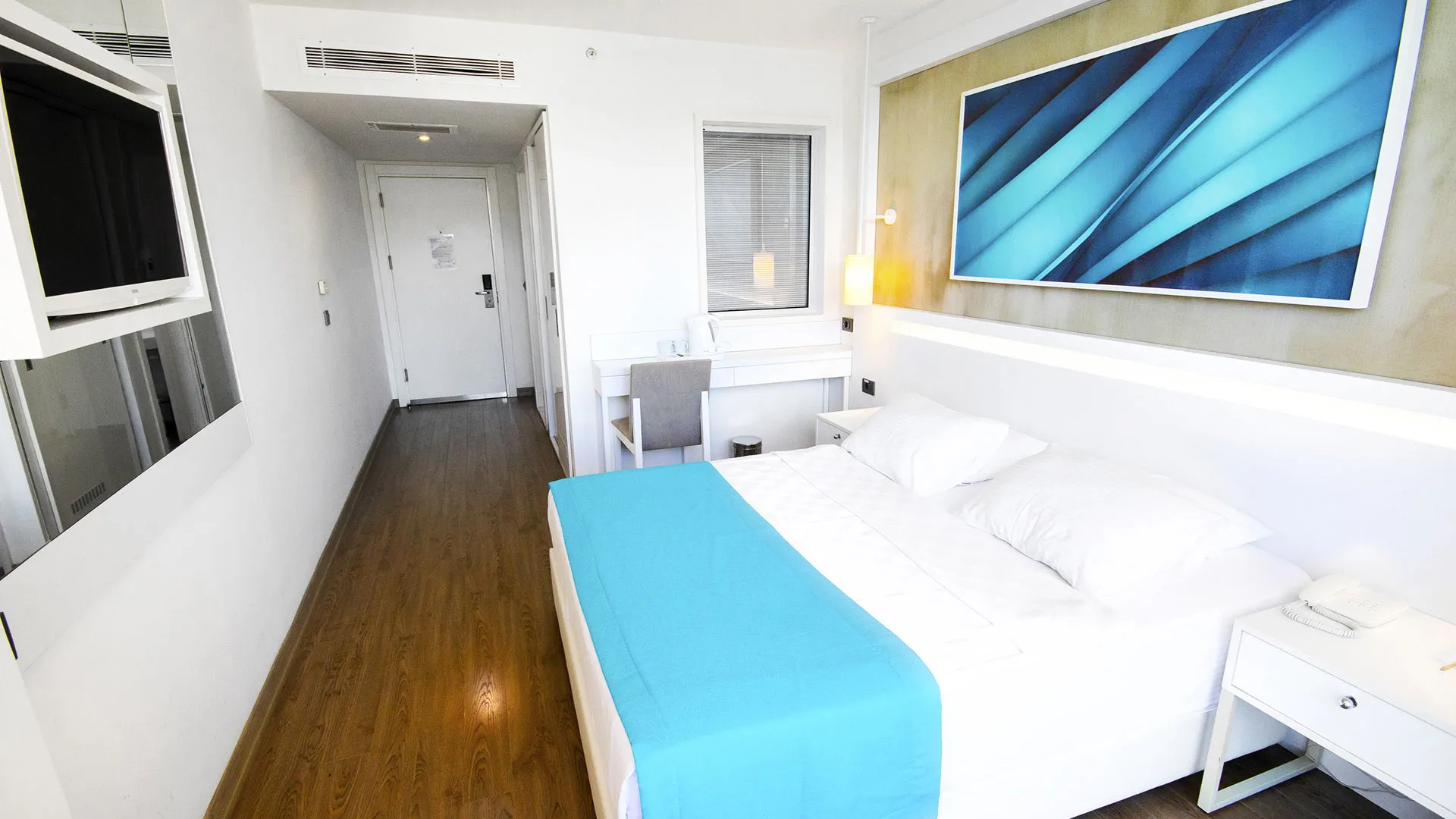 Poseidon Hotel – 38
