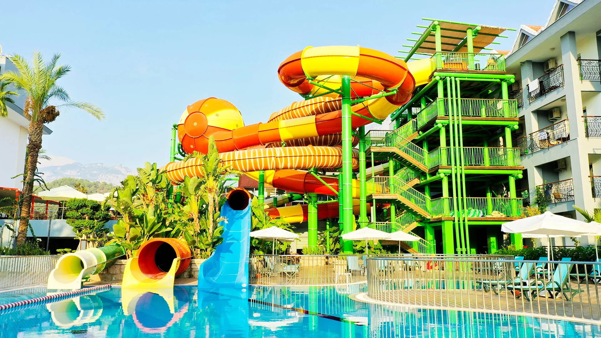 Crystal Aura Beach Resort & Spa – 55