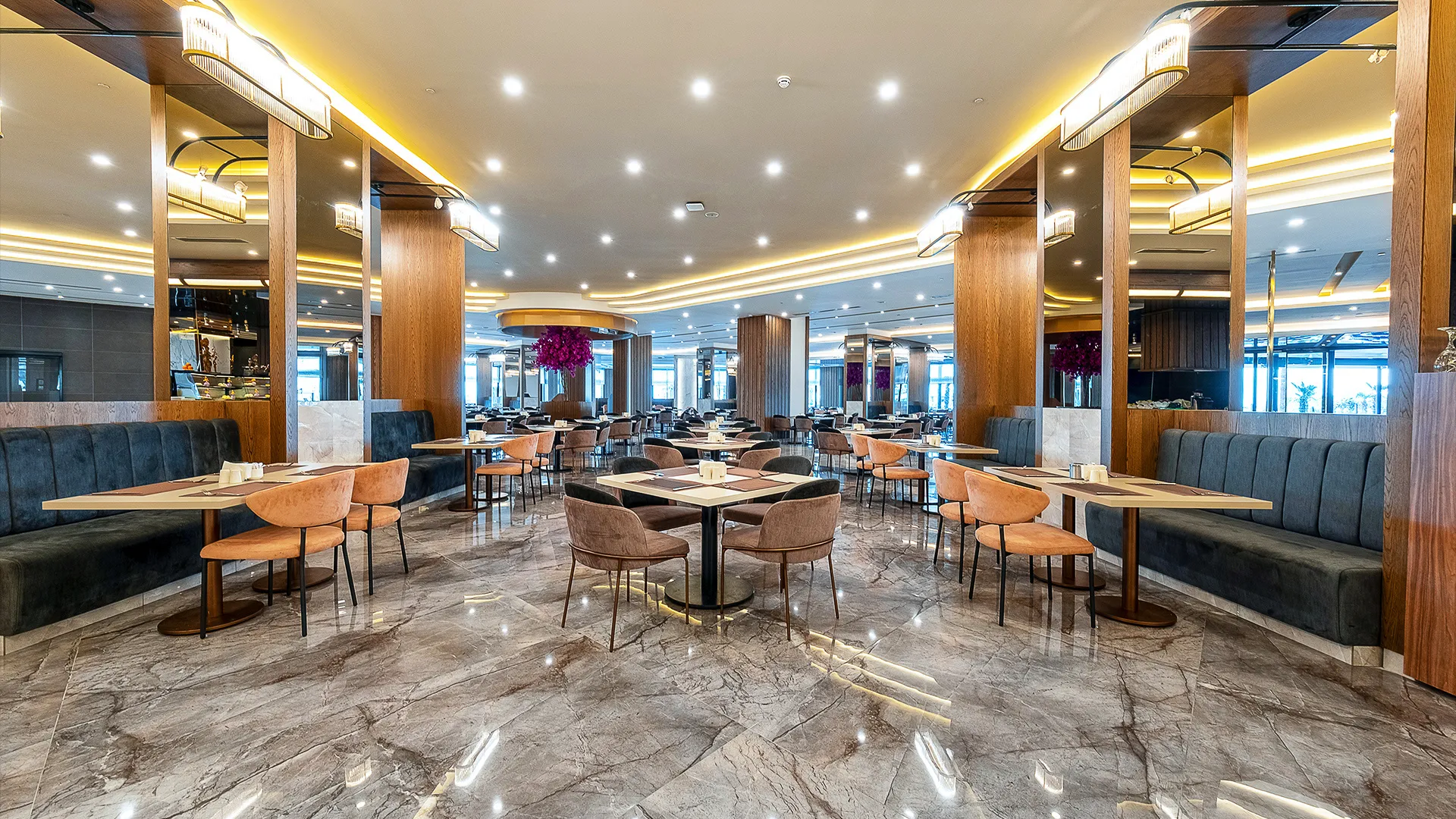 Lago Hotel – 8