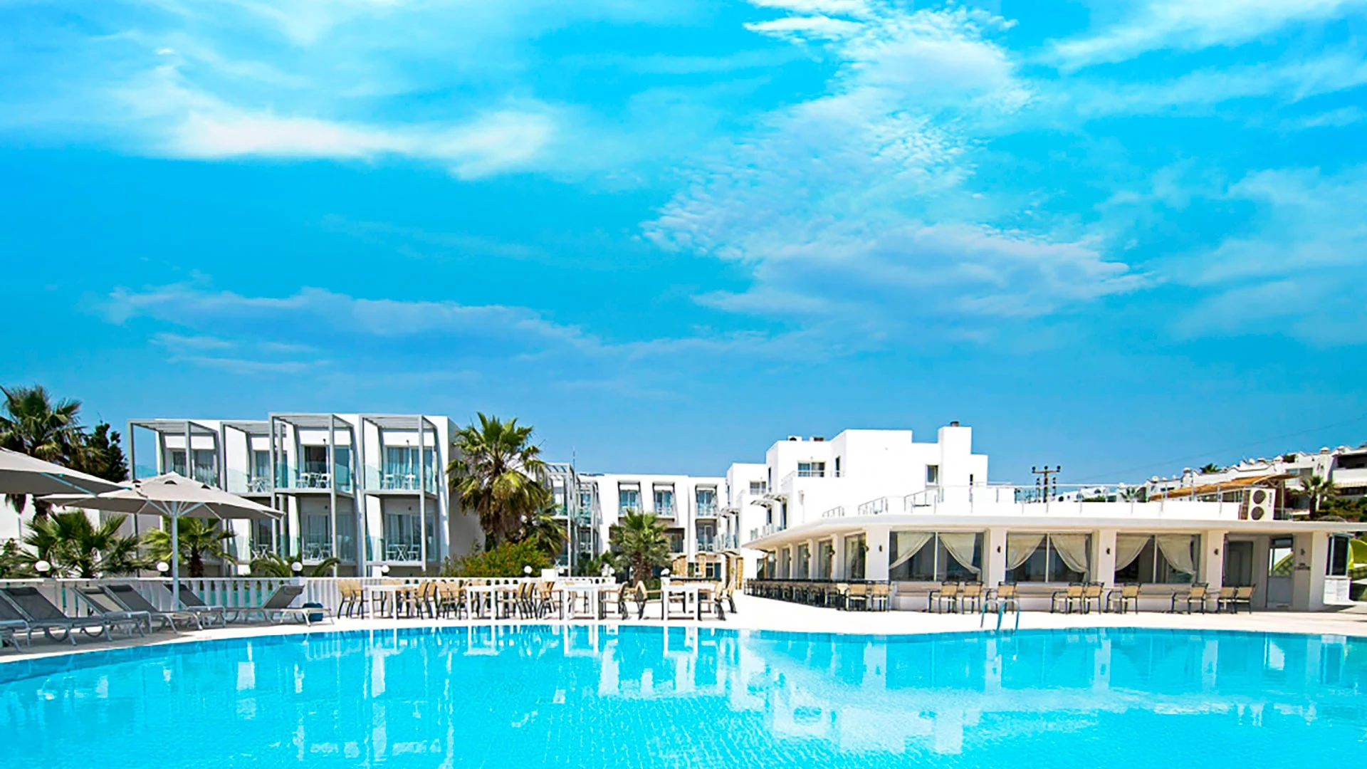 Charm Beach Hotel – 4