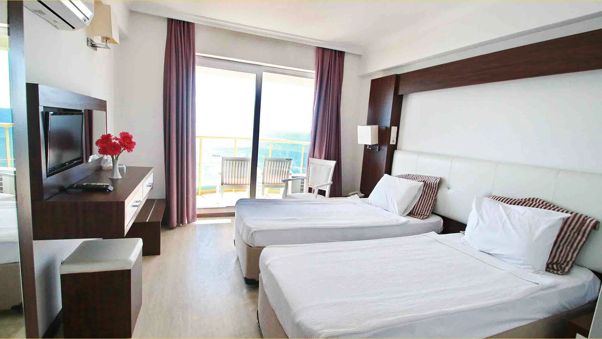 Arora Hotel – 9
