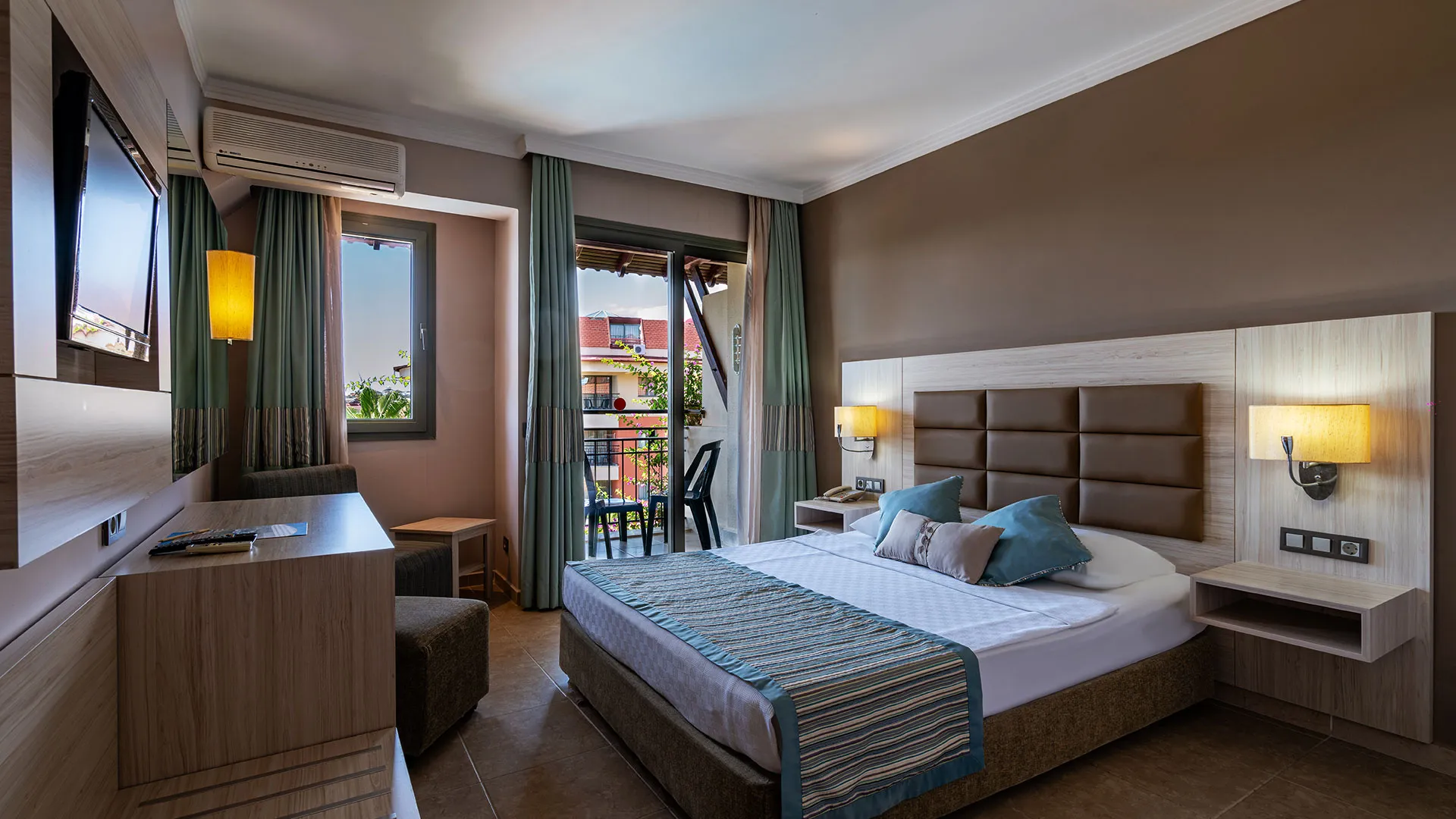 Palmeras Beach Hotel – 6