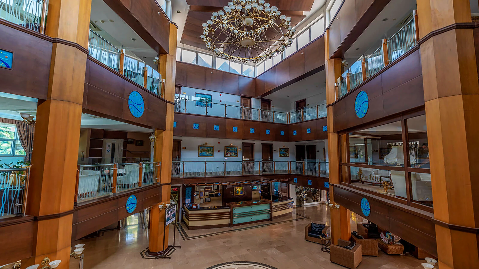 Latanya Park Resort – 8