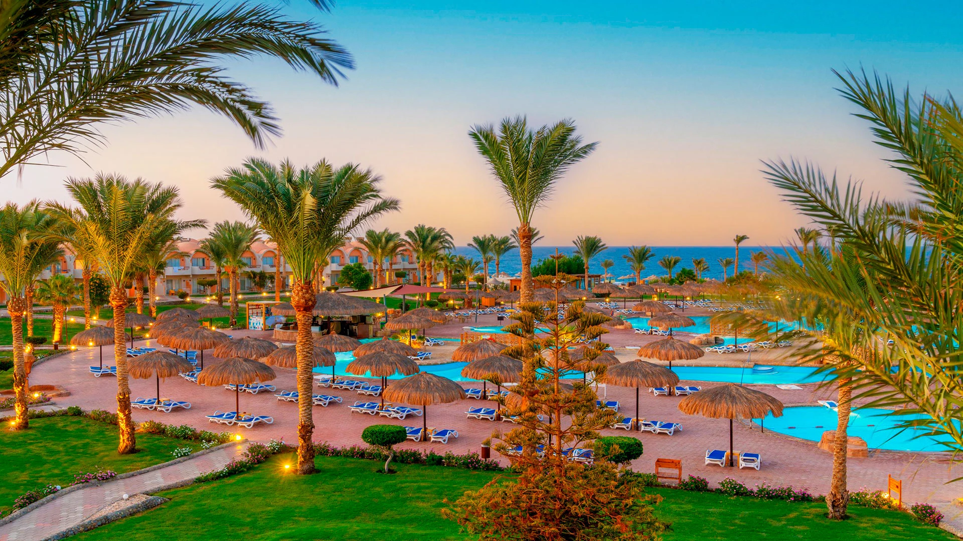 THE THREE CORNERS SEA BEACH RESORT Нова Година - Почивка в Хургада с чартър от София – 4