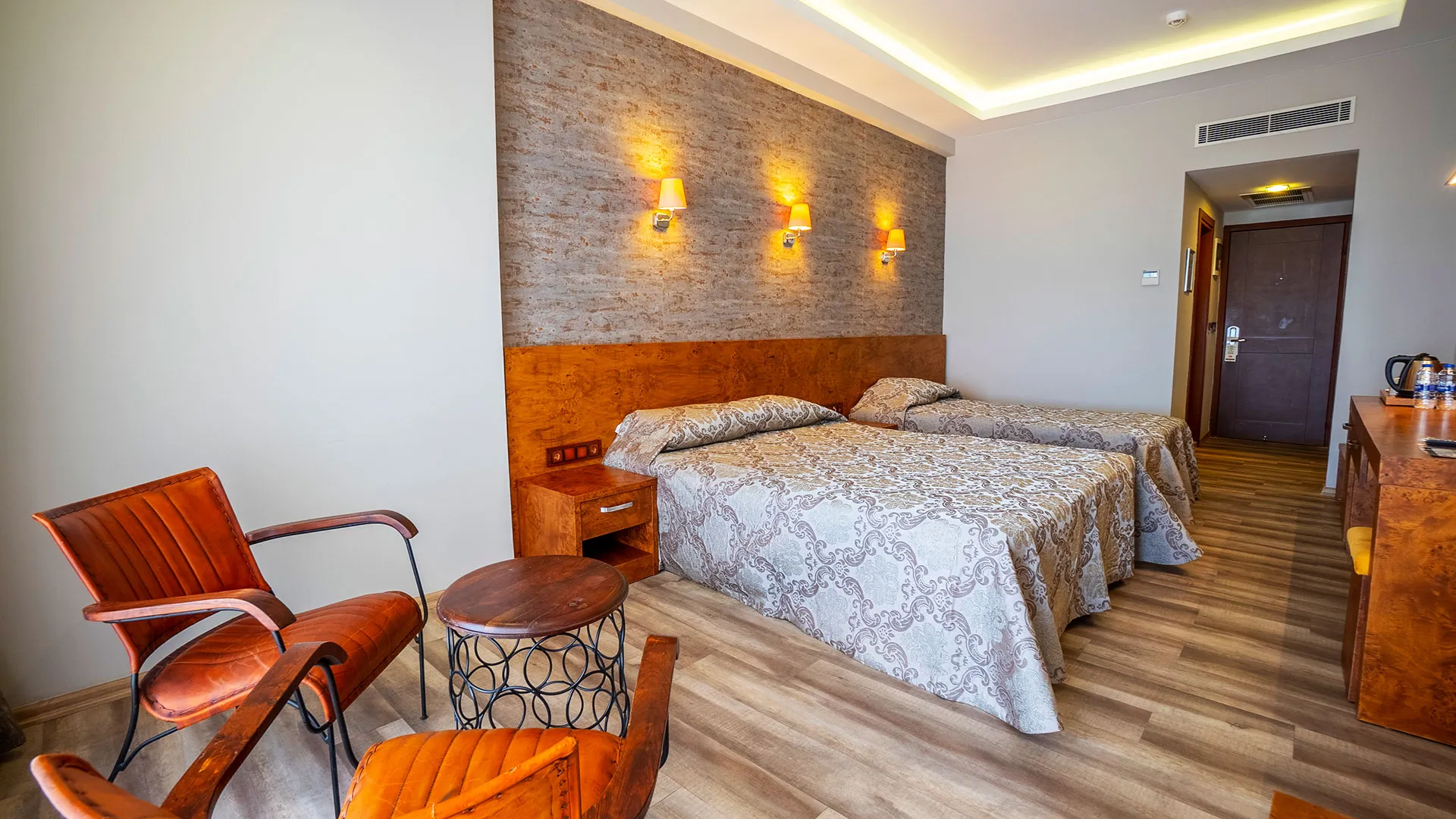 Azka Hotel – 82