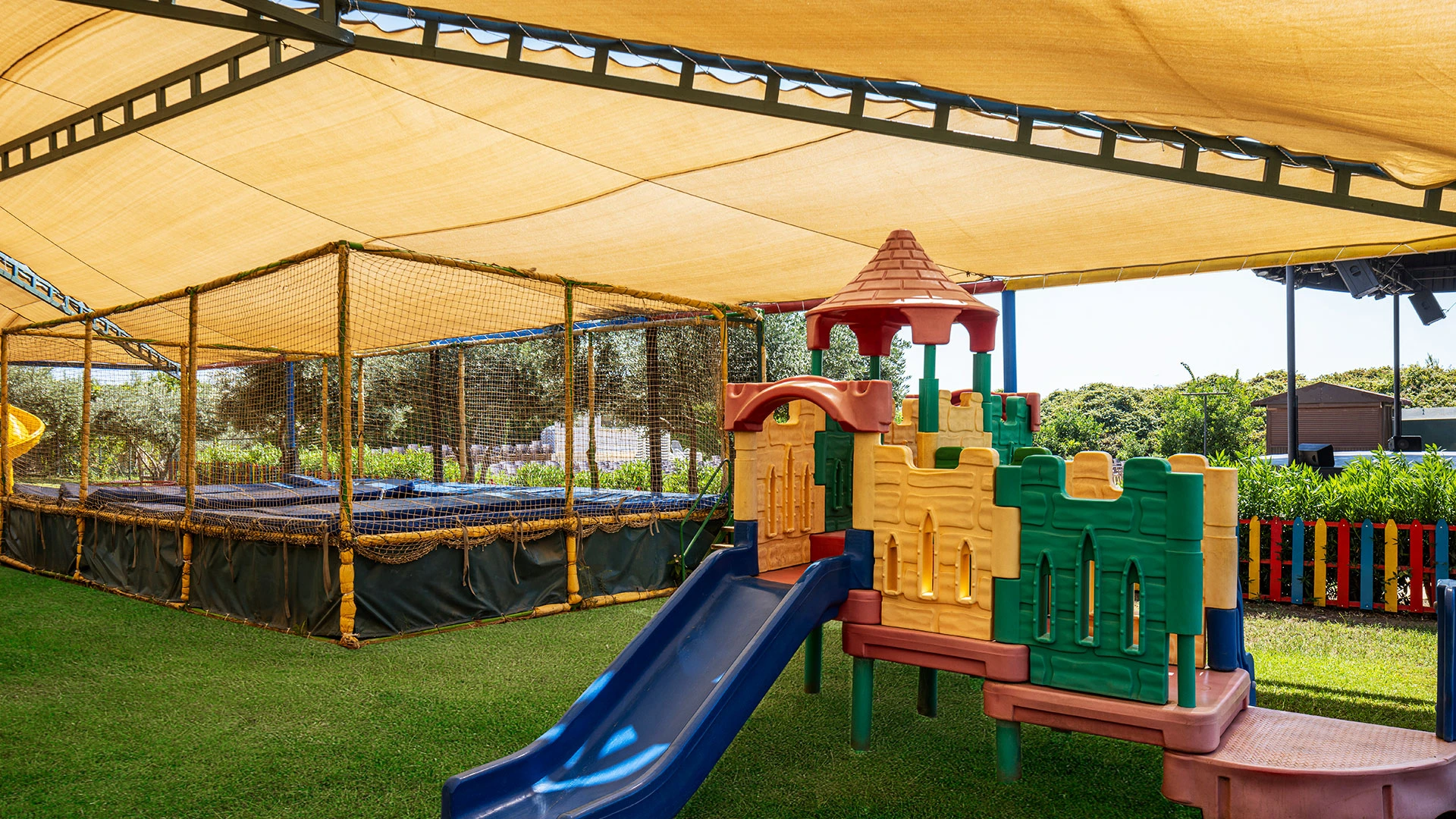 Side Star Resort – 81