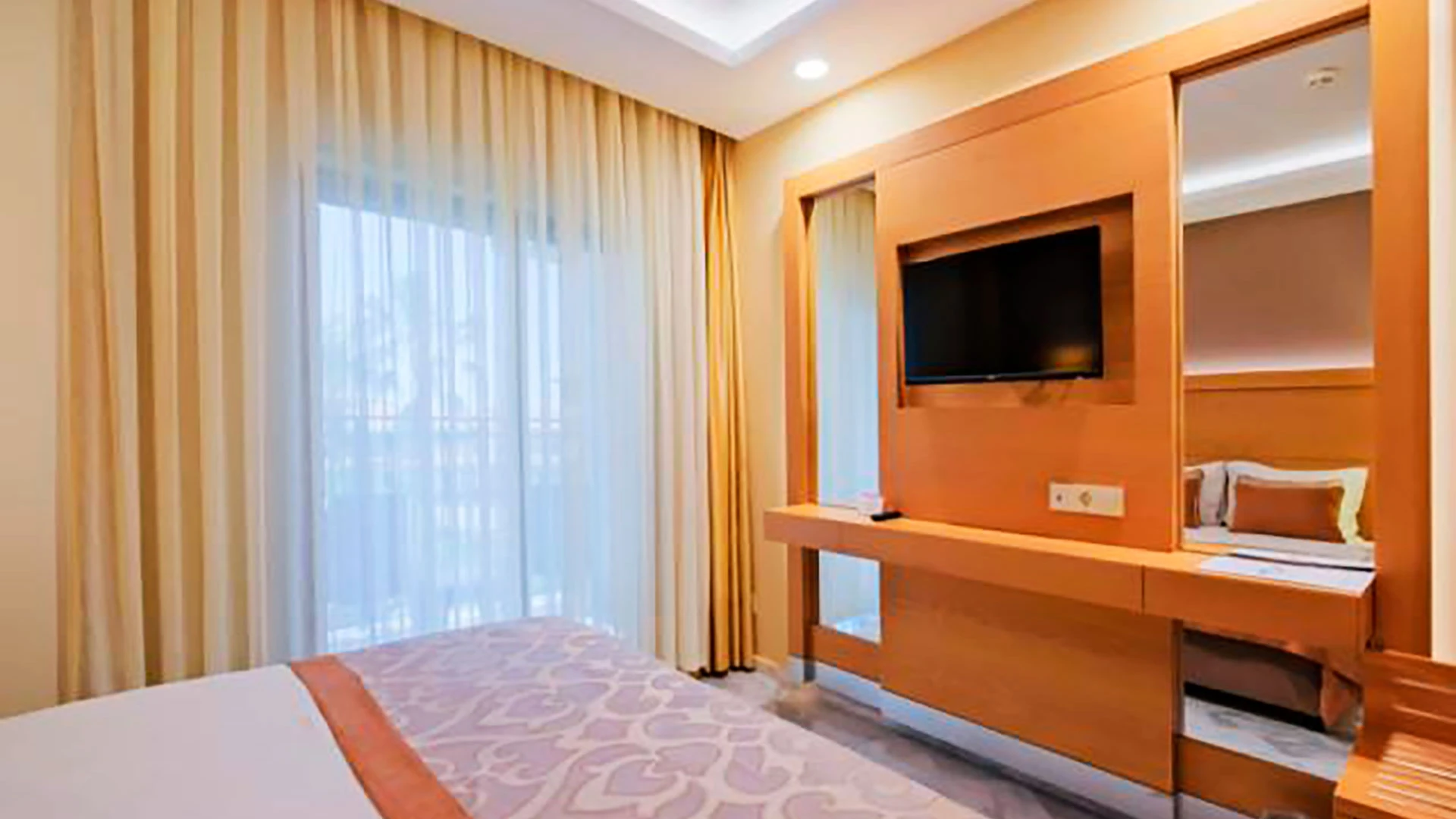 Belconti Resort Hotel – 8