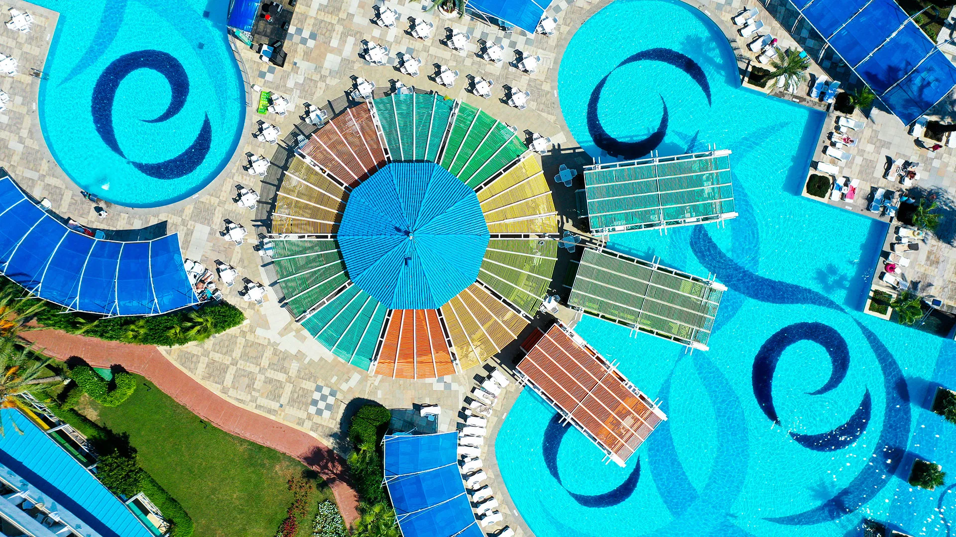 Crystal Admiral Resort & Spa – 7