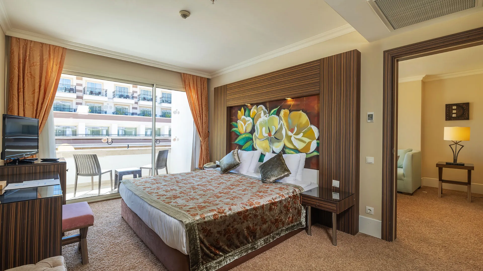 Crystal Deluxe Resort & Spa – 11
