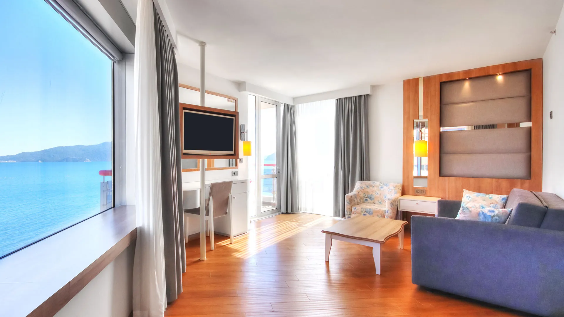 Poseidon Hotel – 54