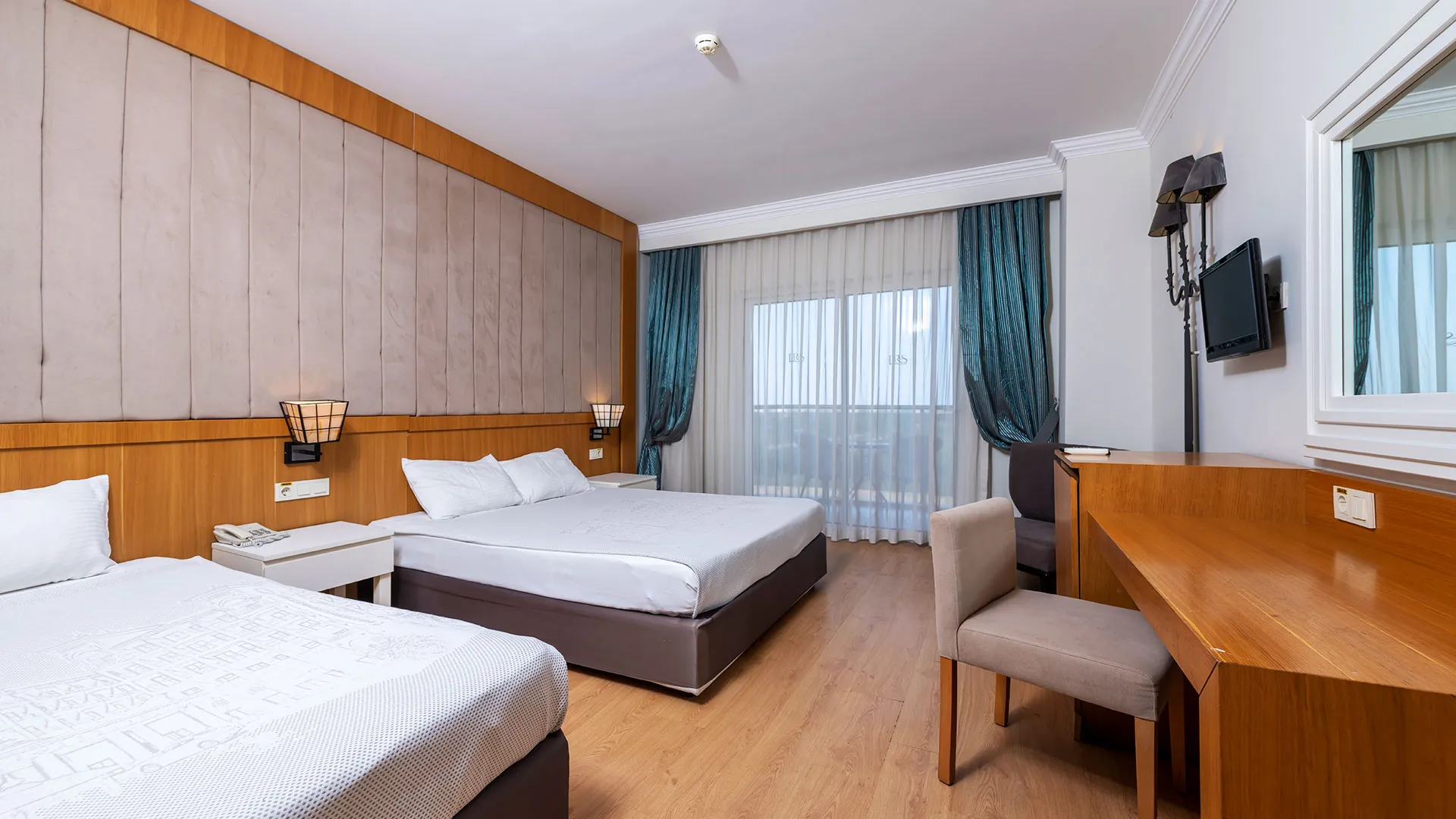 Lrs Lake & River Side Hotel Spa – 16