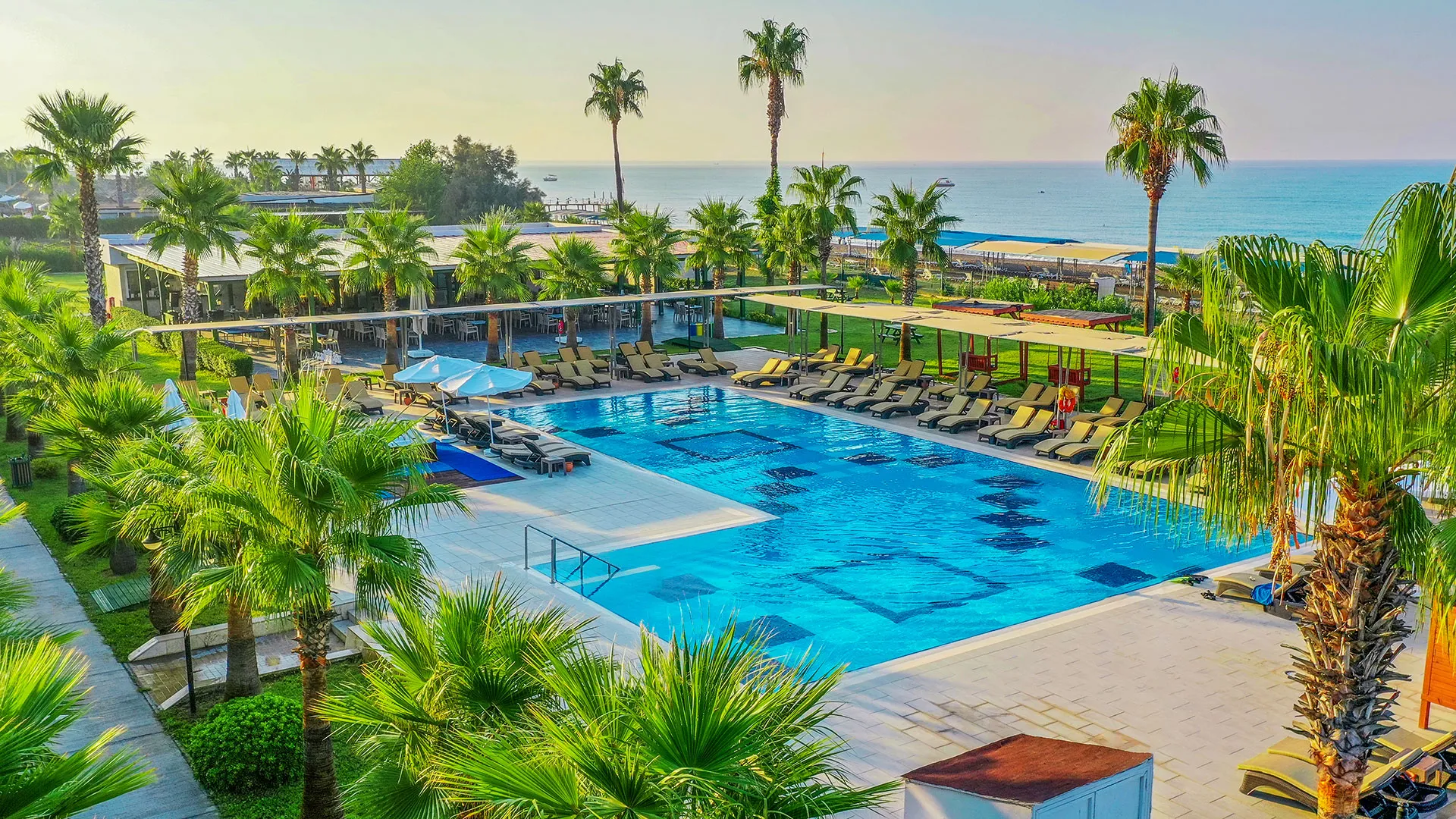 Crystal Boutique Beach – 6