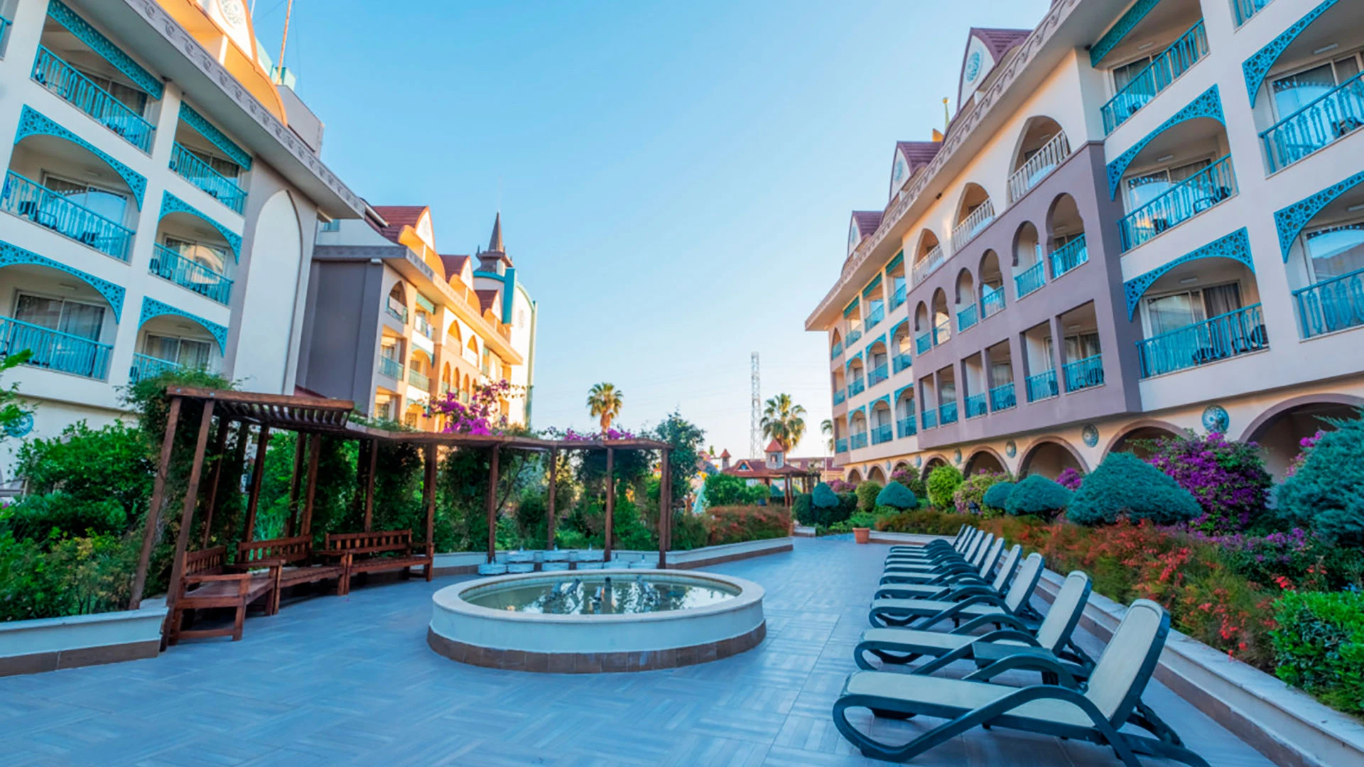 Side Crown Palace – 23