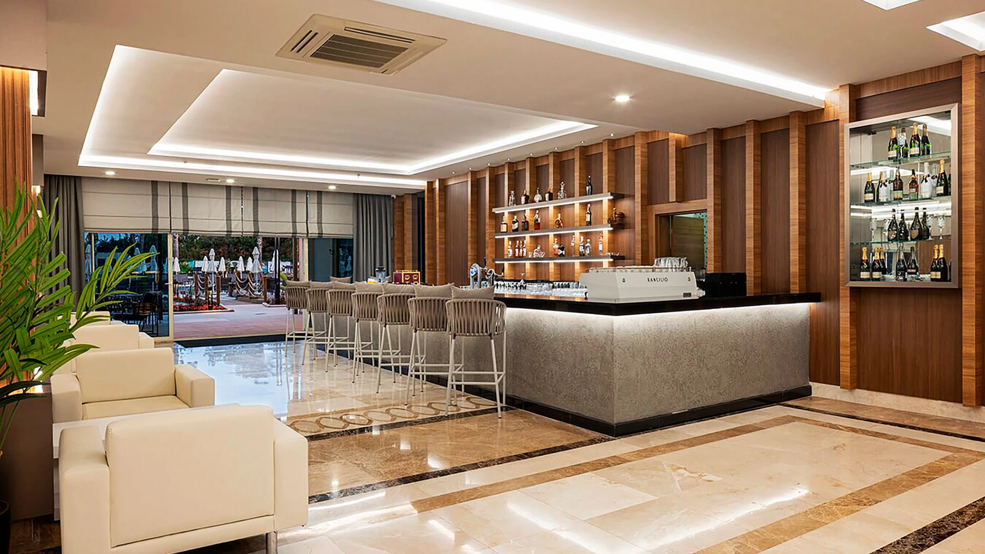 Berry Blue Hotel – 24