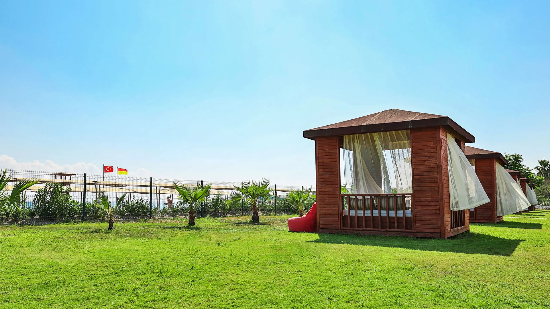 Crystal Boutique Beach – 14
