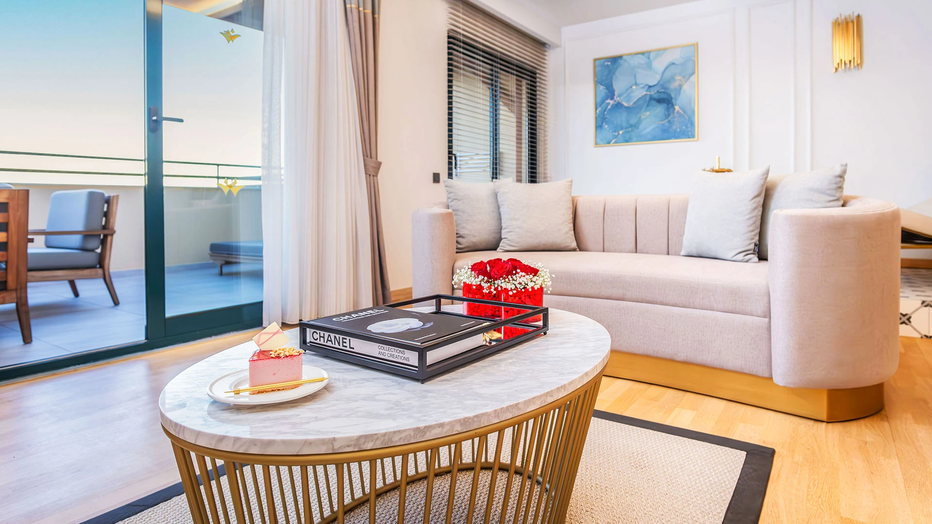 Miramare Queen Hotel – 84