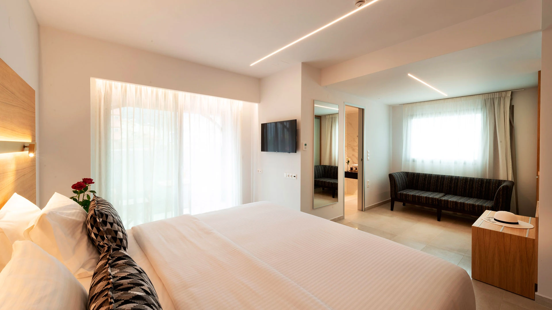 High Beach White The Villa Collection (Adult Only +16) Почивка на о-в Крит с полет от София – 34