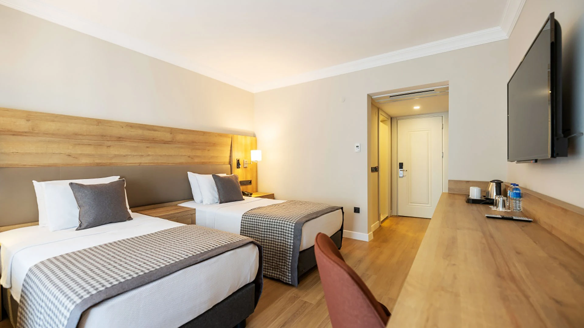 Proxima Hotel – 11