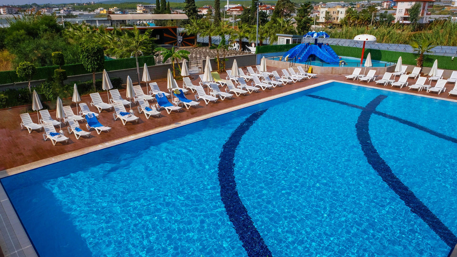 Xoria Deluxe Hotel – 2