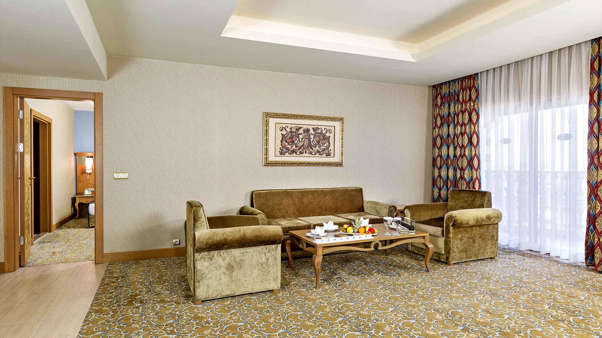 Royal Holiday Palace – 19