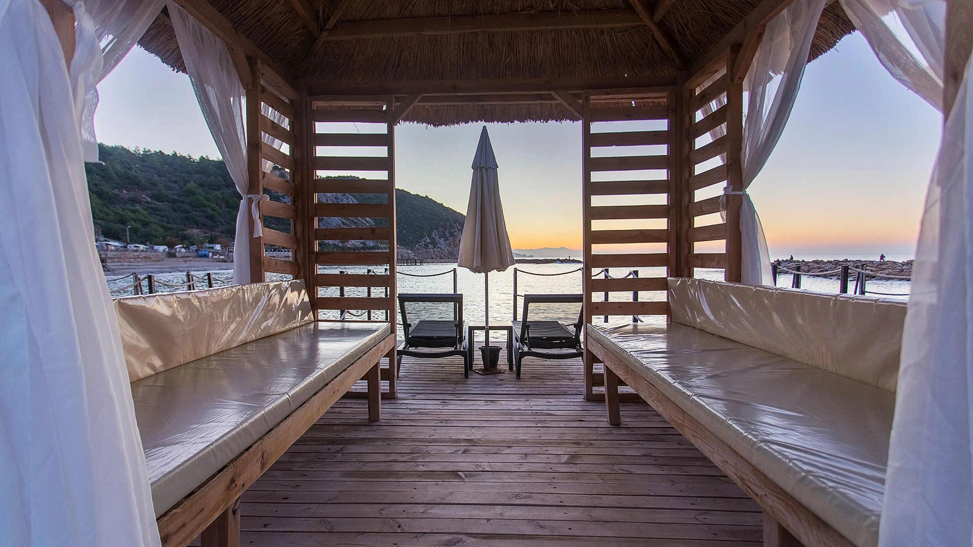 Noxinn Deluxe Hotel – 48