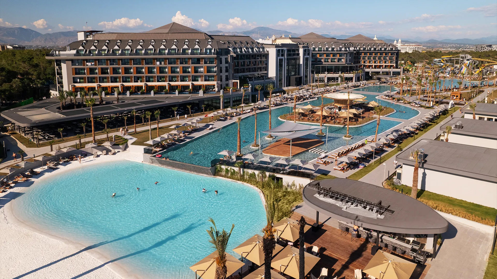 Lago Hotel – 2