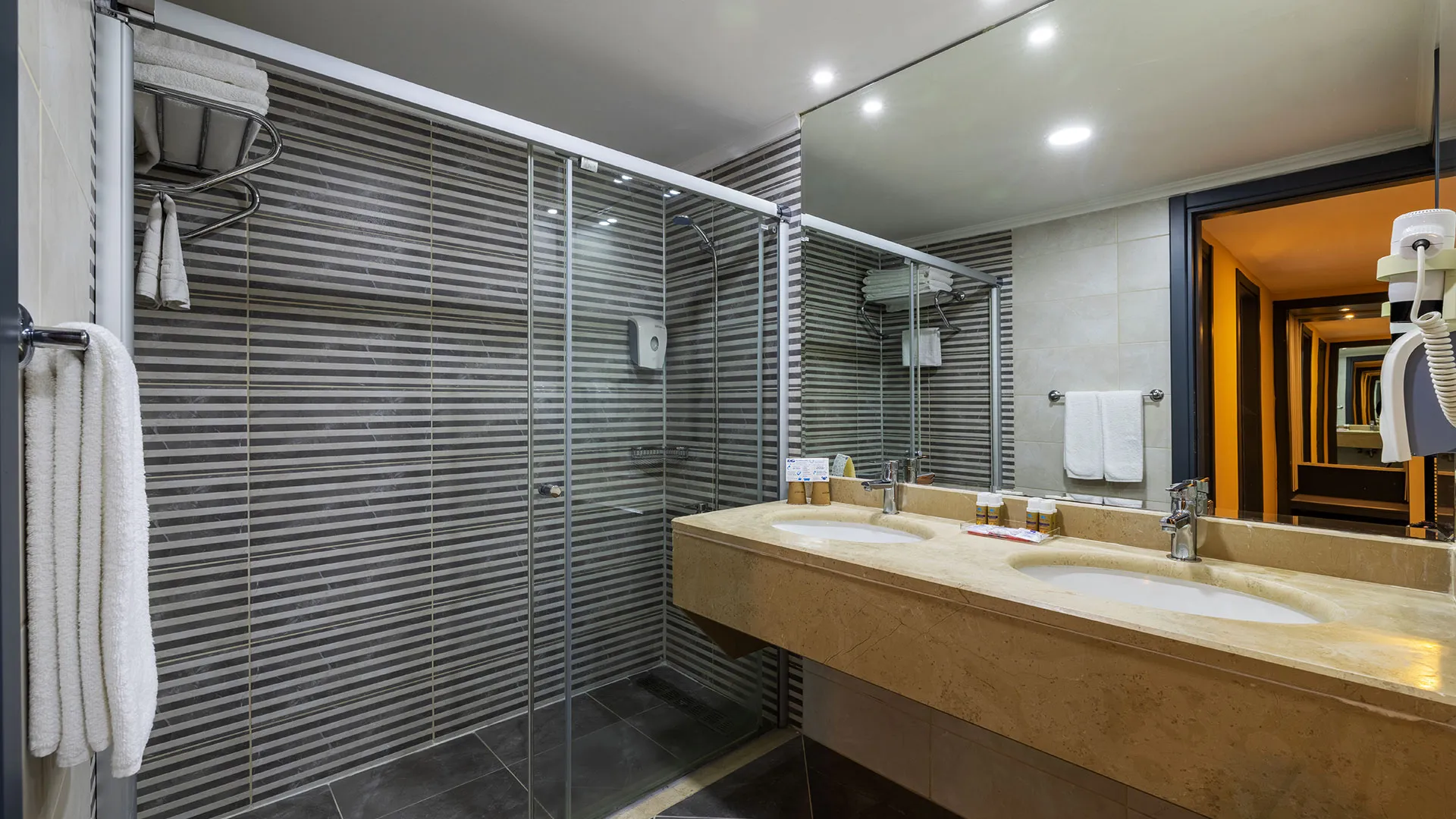 CRYSTAL PARAISO AQUA COLLECTION Чартър до Анталия от Бургас 2026 [BOJ] – 6
