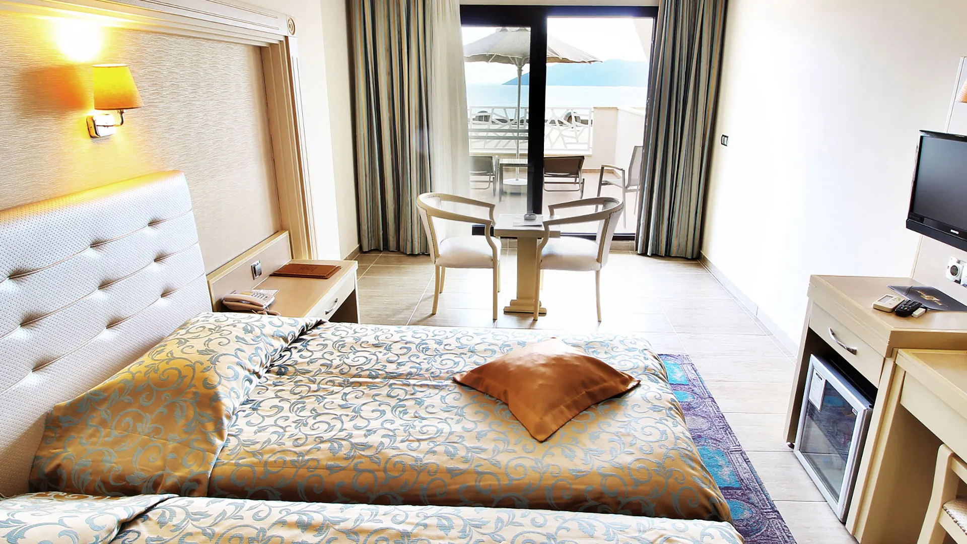 Azka Hotel – 20