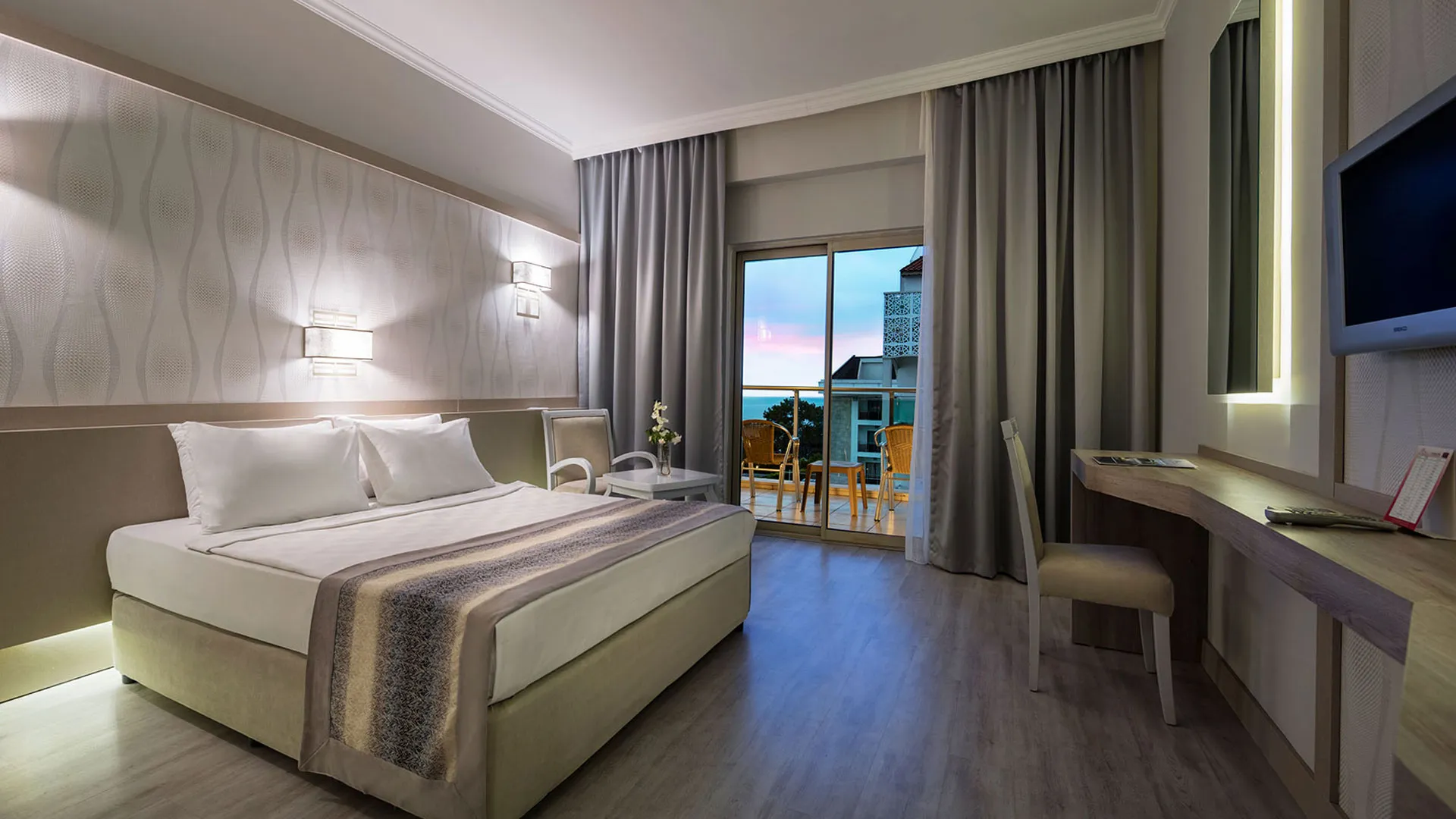 Grand Ring Hotel – 8