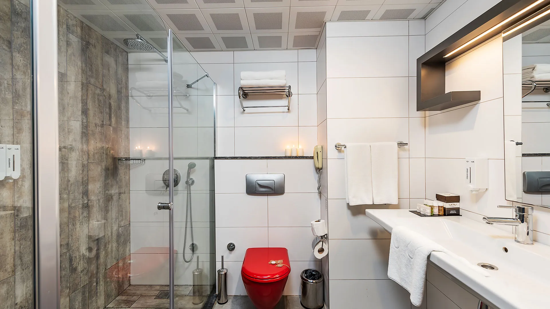 White City Beach Hotel – 65