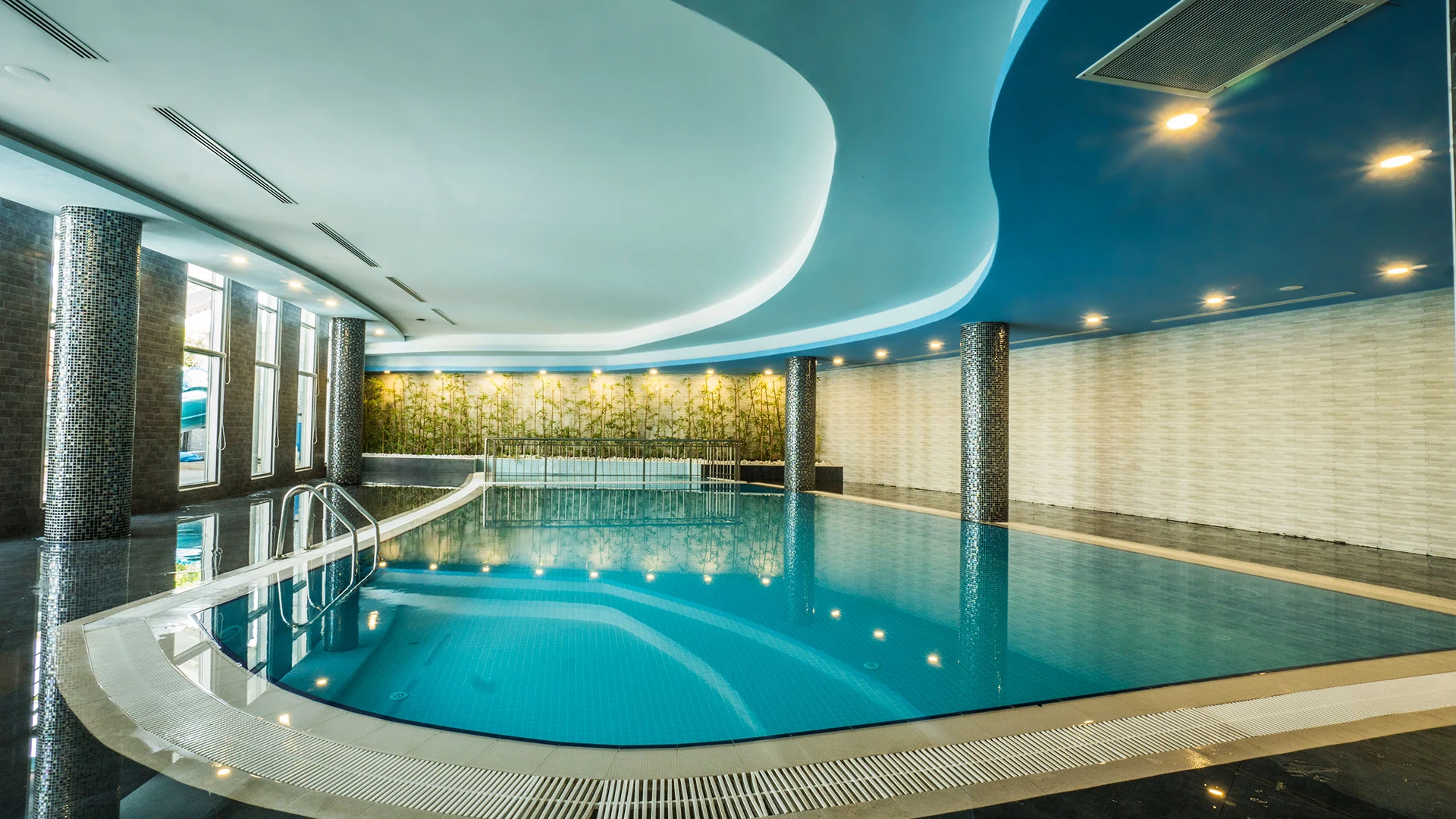 Xoria Deluxe Hotel – 17
