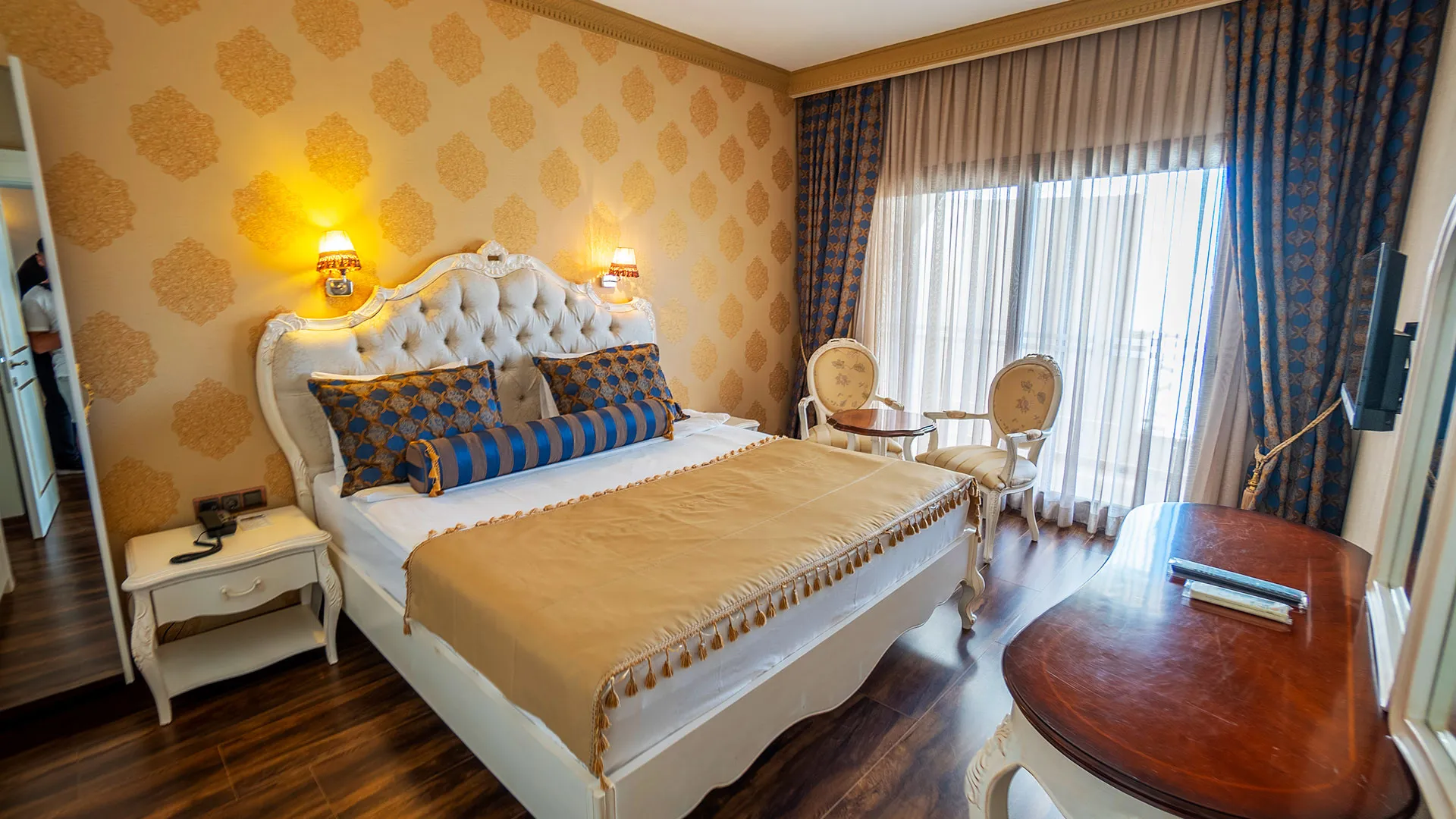 Azka Hotel – 97