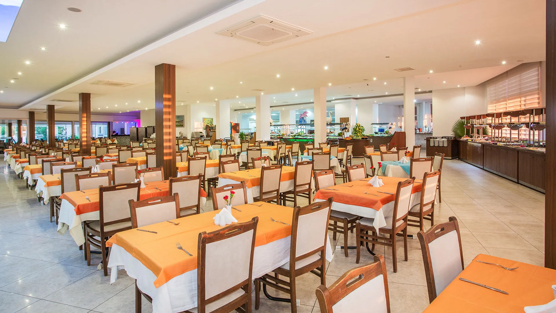 Lonicera World Hotel – 43