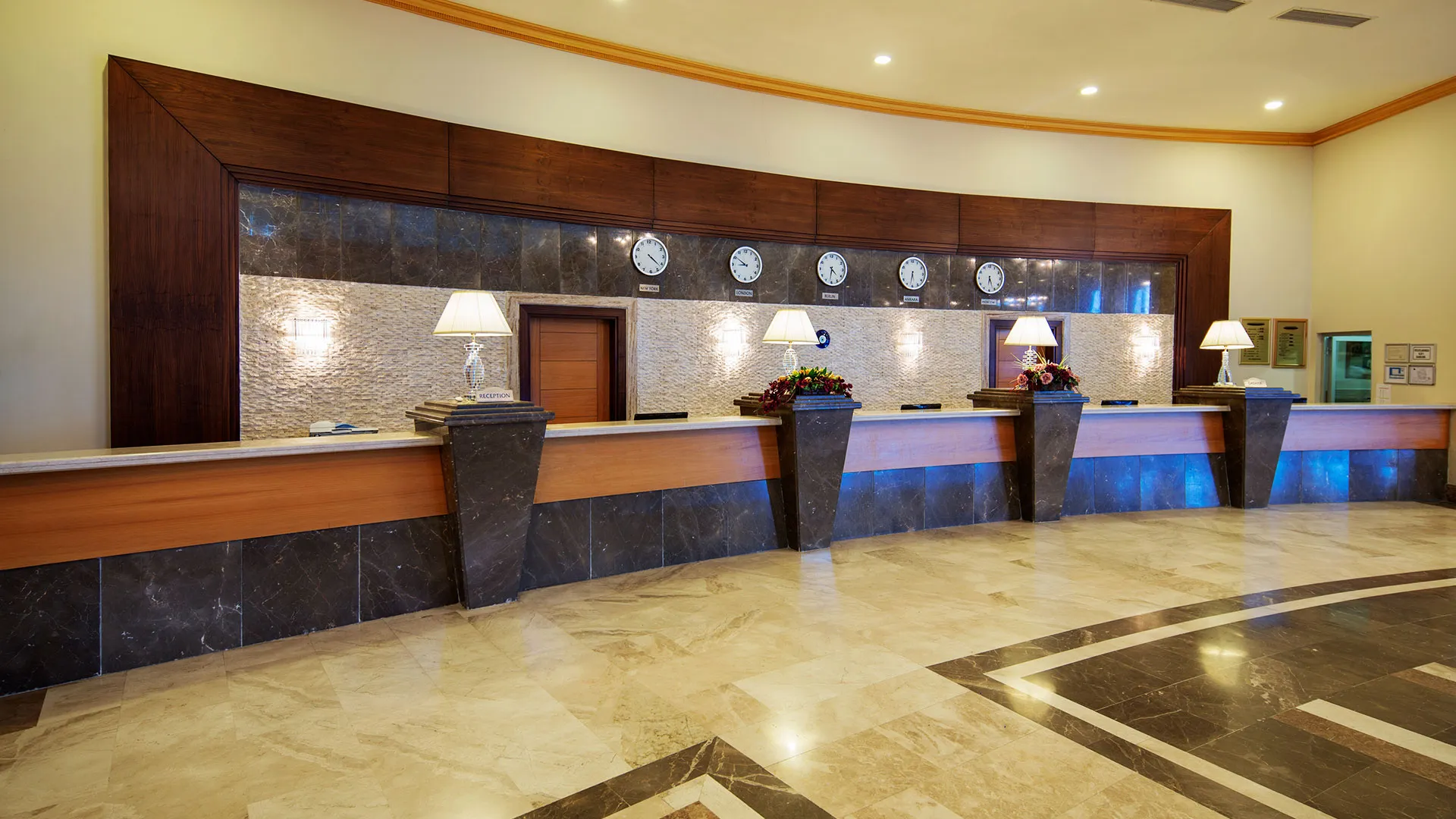 Crystal Admiral Resort & Spa – 12