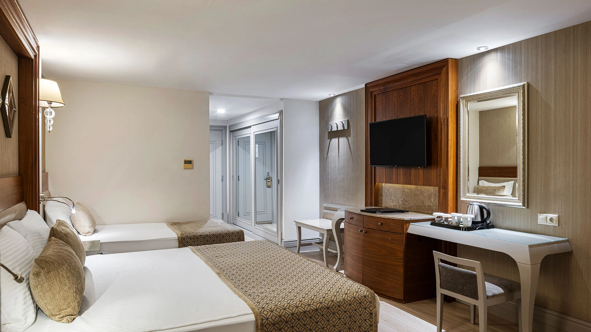 Side Star Resort – 52