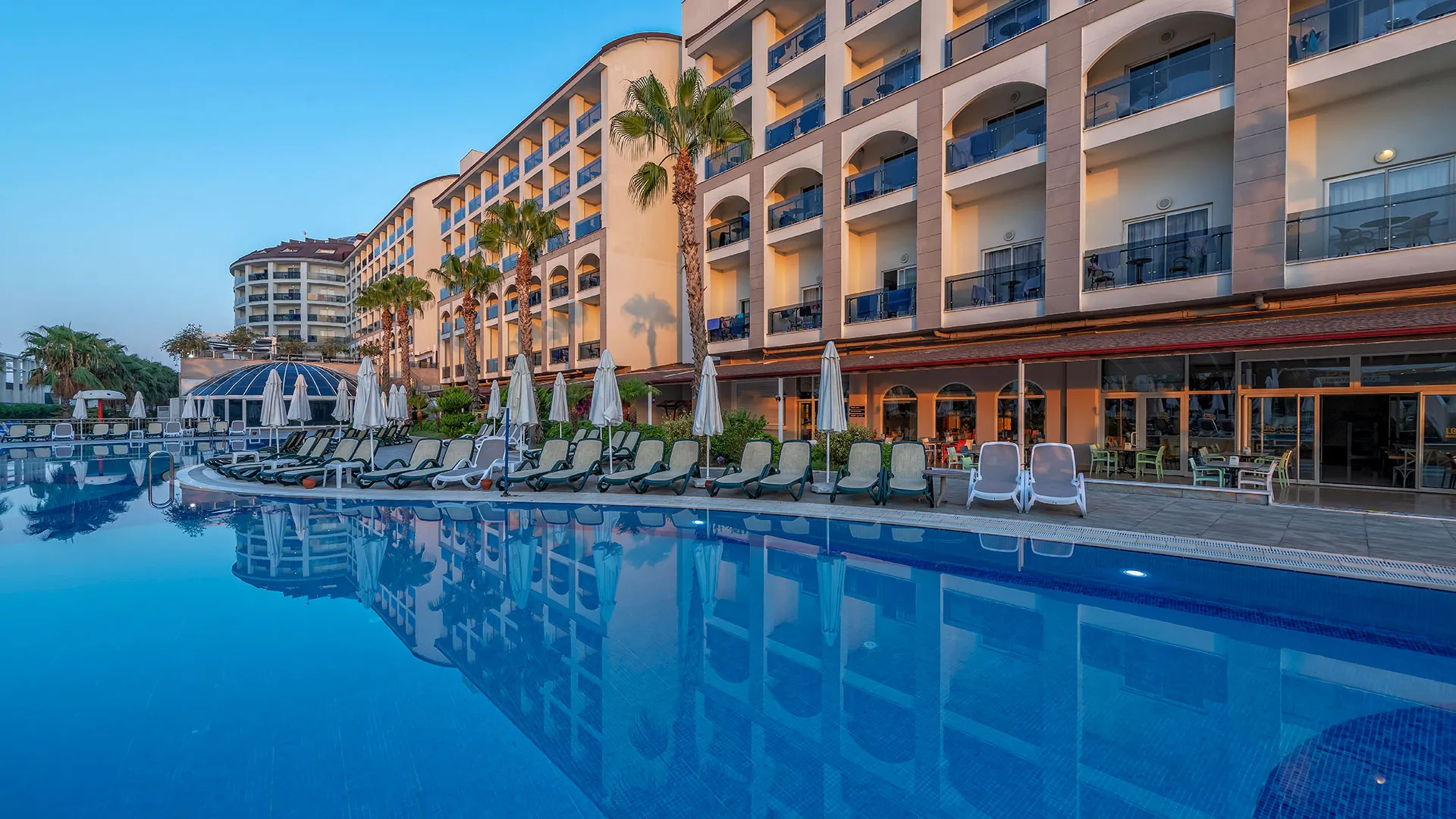 Lrs Port River Hotel Spa – 38