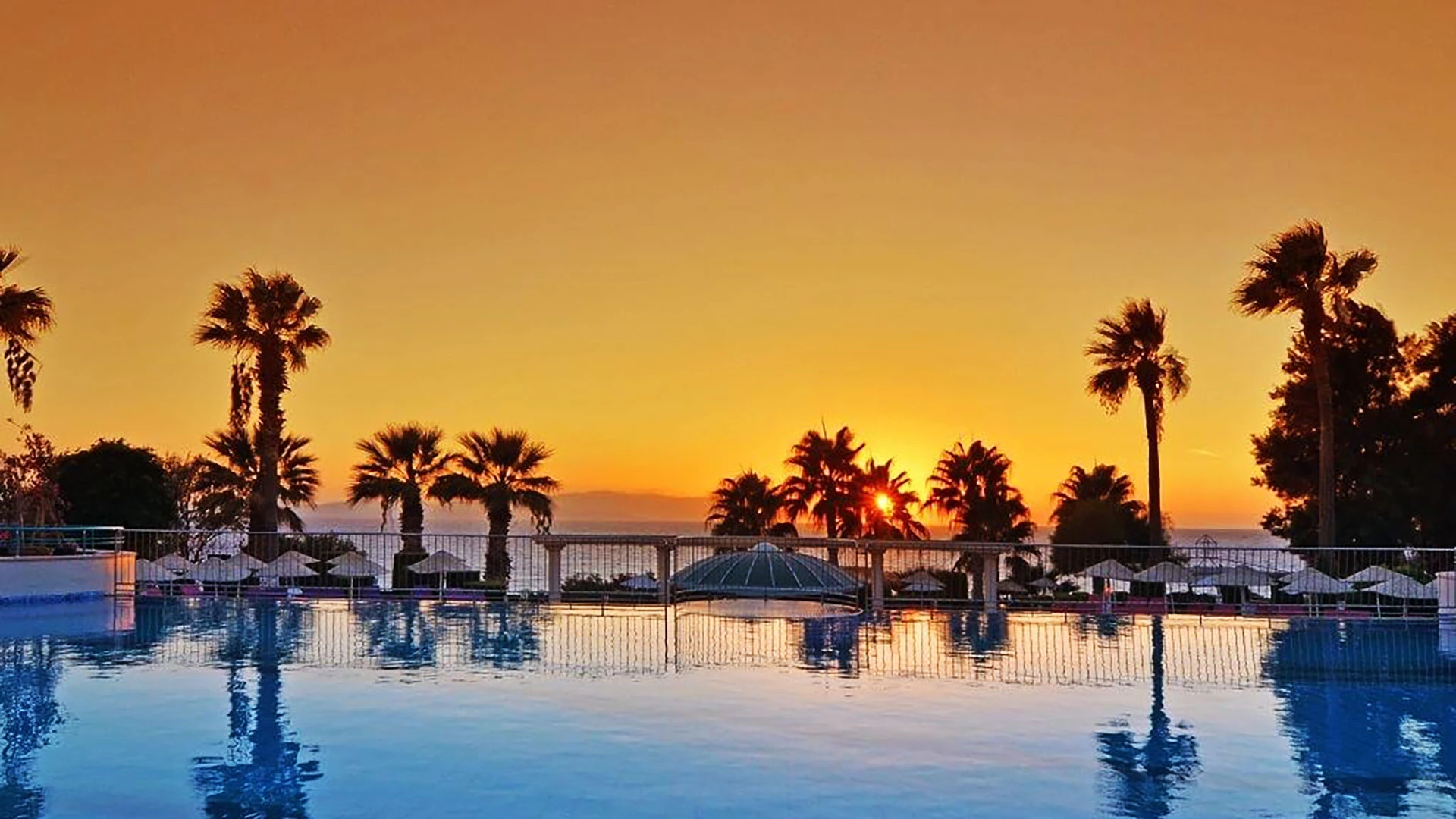 Grand Blue Sky Hotel – 30