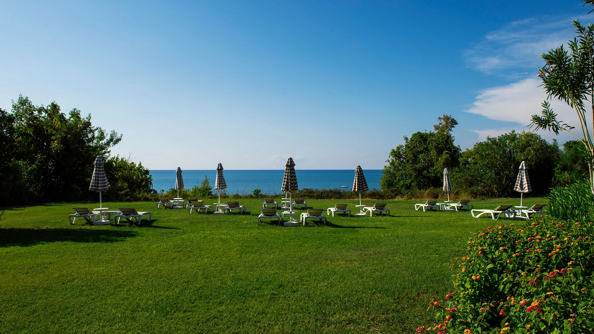 Side Star Resort – 42