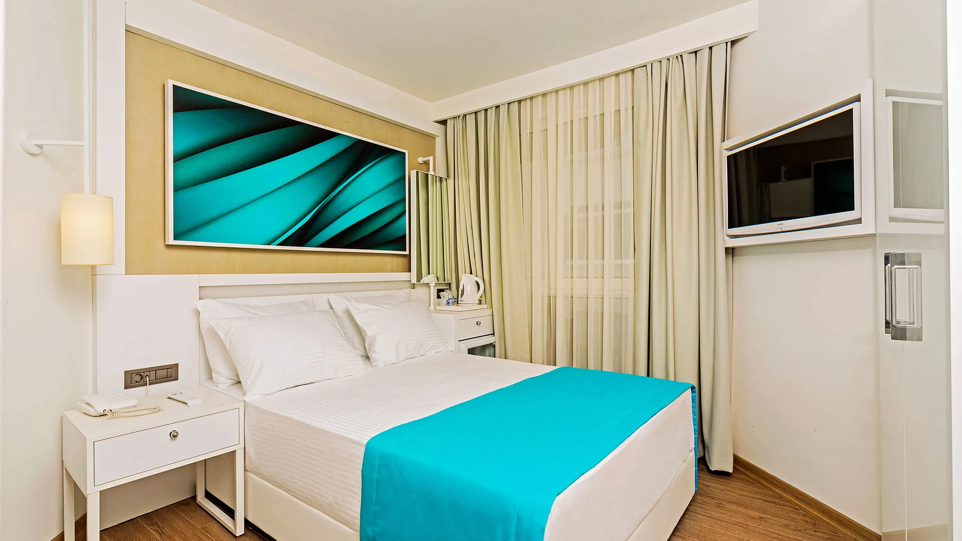 Poseidon Hotel – 11