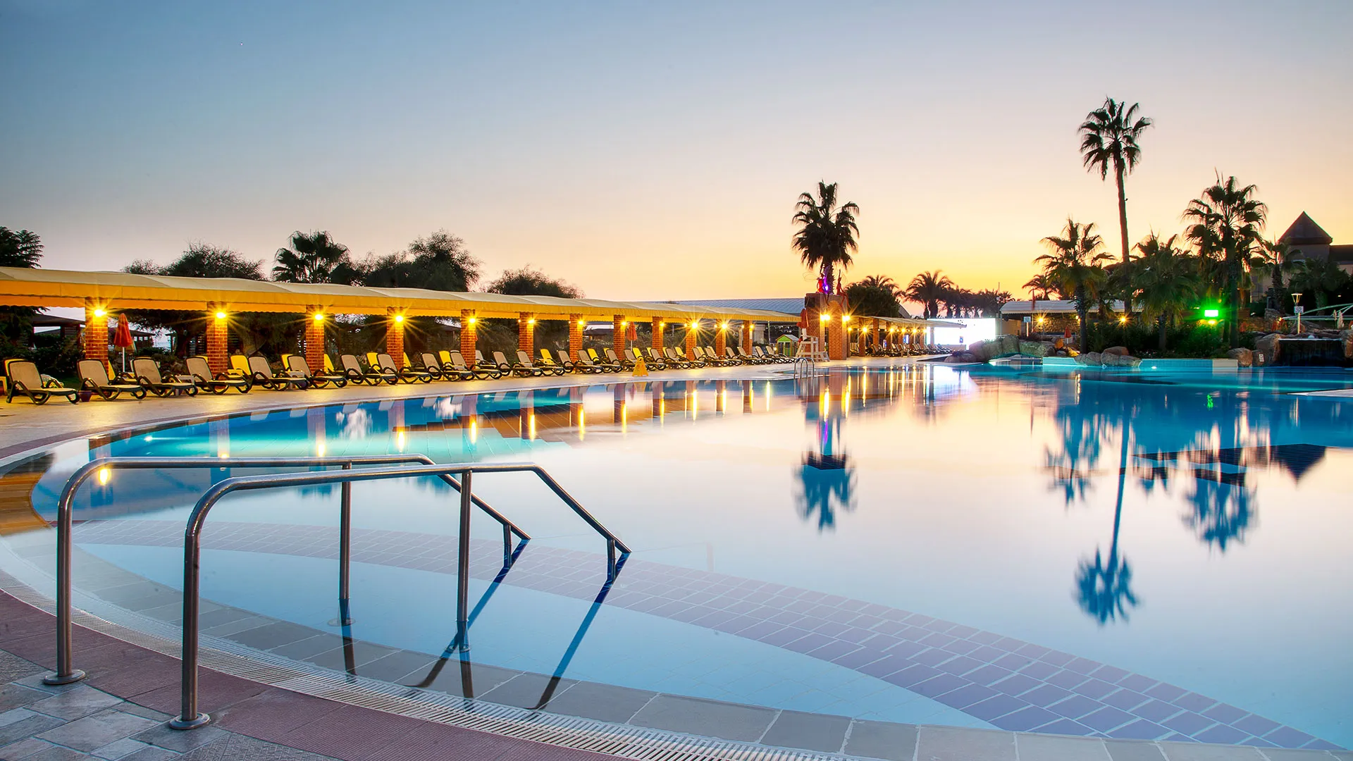 PINE BEACH BELEK Нова Година в Анталия с чартър от София – 82