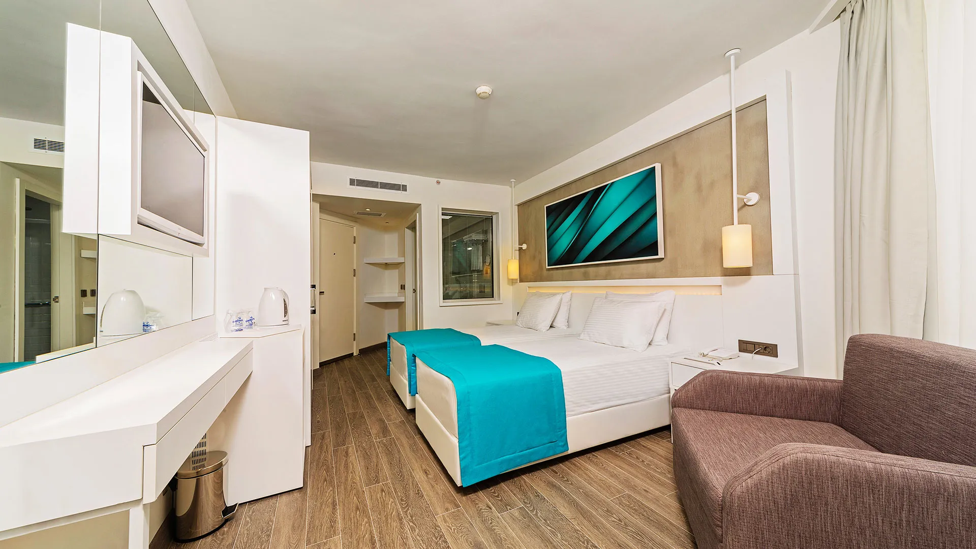 Poseidon Hotel – 39