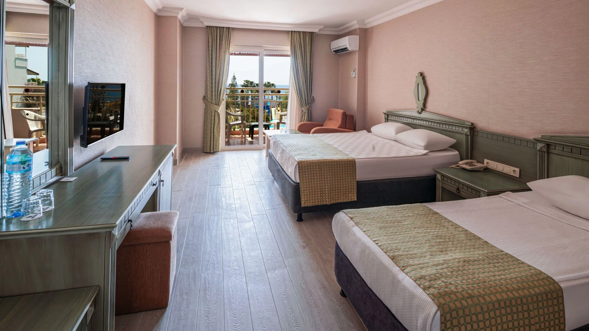 Holiday Park Resort – 8