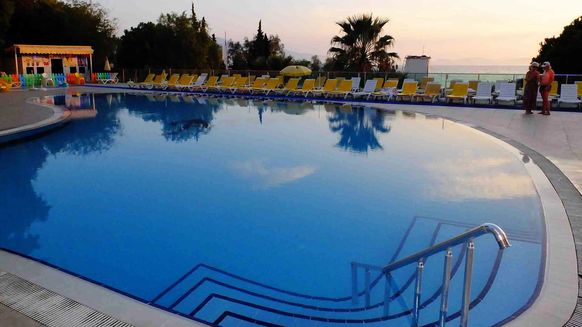 Arora Hotel – 15