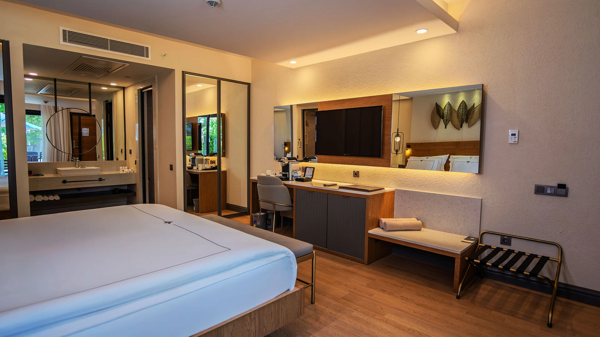 Miramare Beach Hotel – 83