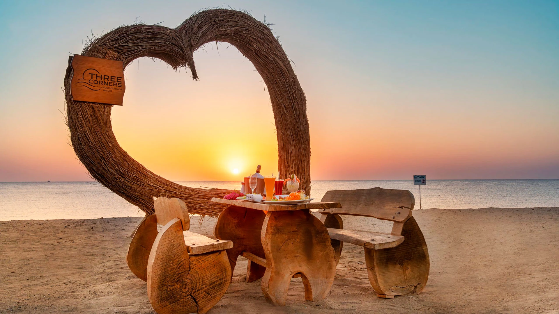 THE THREE CORNERS EQUINOX BEACH RESORT Чартър до Хургада от София [SOF] 2026 – 19